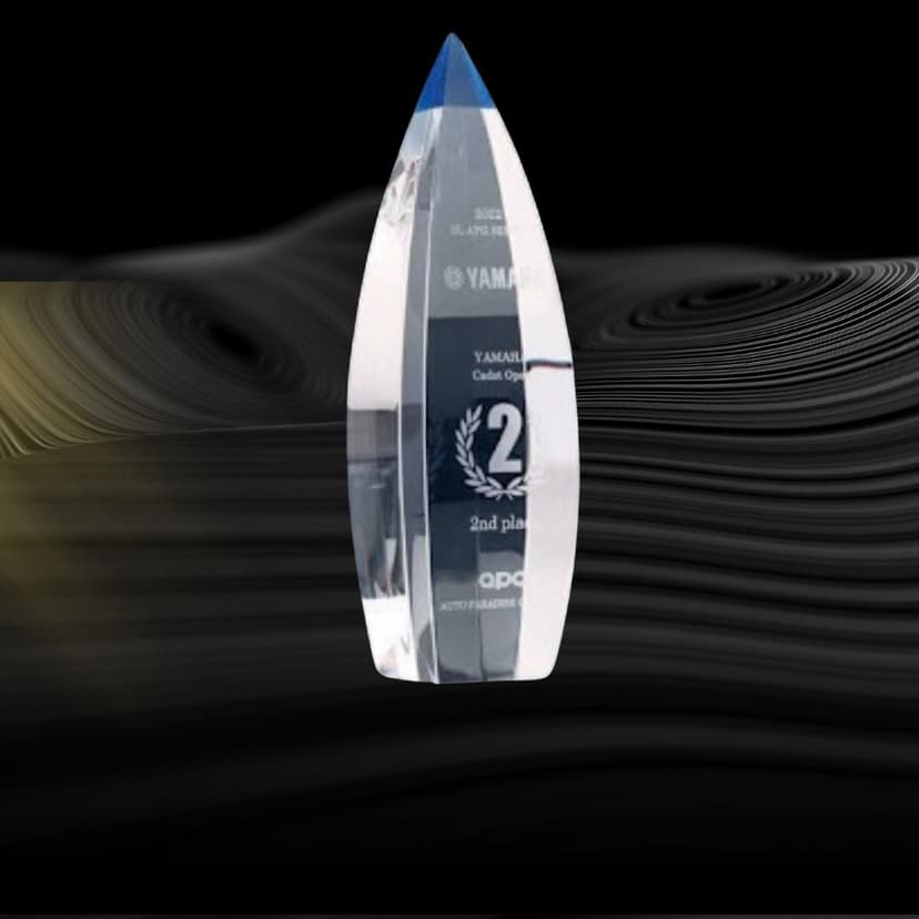 โล่รางวัลคริสตัล RS2397-2